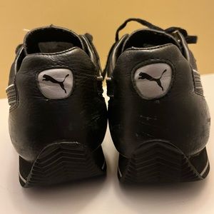 Puma CMC-0700 black with grey piping